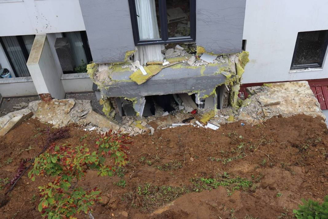 AFAD ekipleri apar topar o kente gitti: Korkunç manzara! 48 daireli apartmandan çığlıklar yükseldi 9